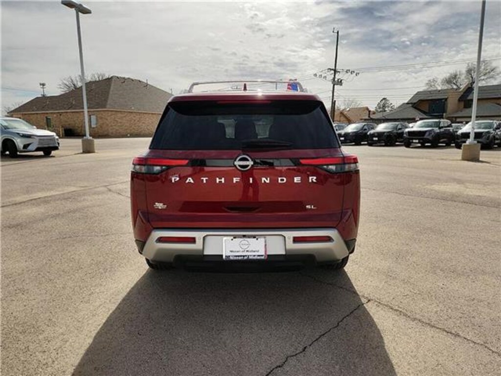 Used 2024 Nissan Pathfinder SL (A9) Front-Wheel Drive