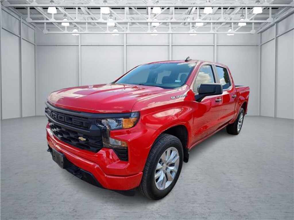 Used 2022 Chevrolet Silverado 1500 Custom 4x2 Crew Cab 5.75 ft. box 147.4 in. WB