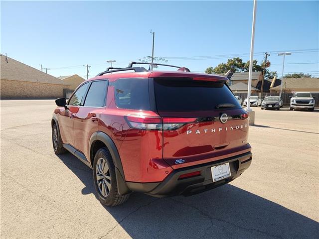 2024 Nissan Pathfinder SV photo 3