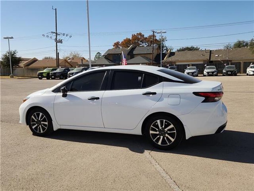Used 2024 Nissan Versa 1.6 S