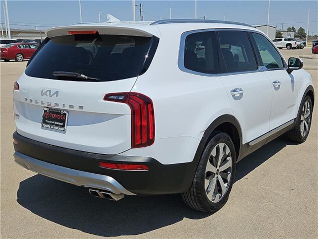 Used 2022 KIA Telluride S All-Wheel Drive