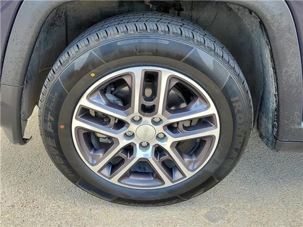 Used 2018 Jeep Compass Latitude Front-wheel Drive