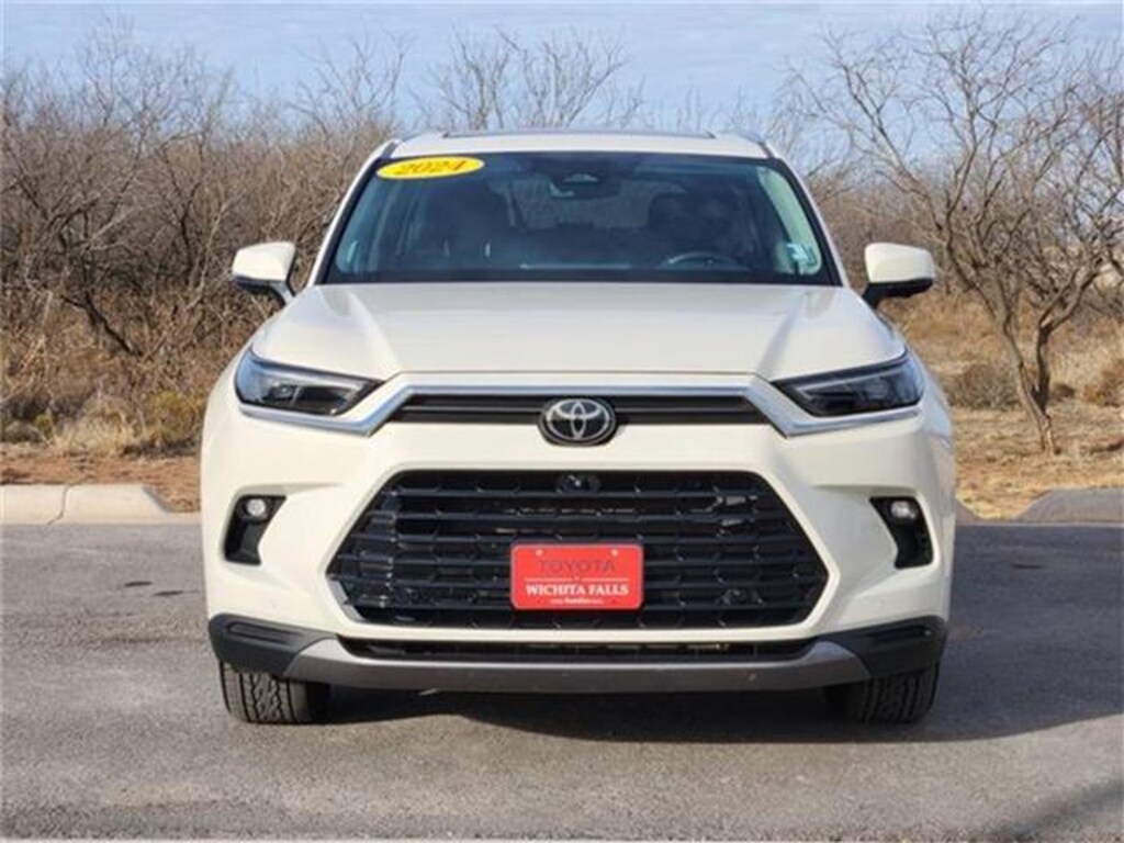 Used 2024 Toyota Grand Highlander Platinum All-Wheel Drive