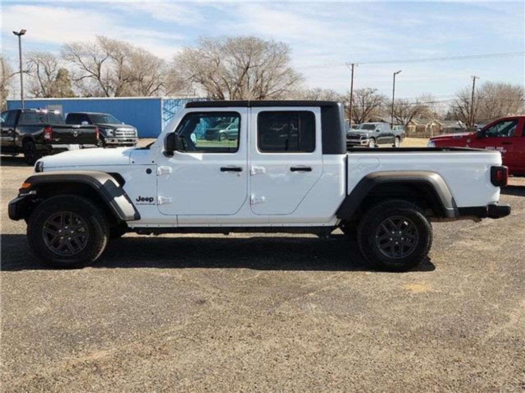 Used 2025 Jeep Gladiator Sport S 4x4 Crew Cab 5 ft. box