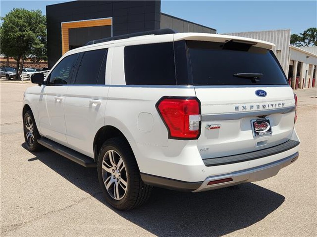 Used 2024 Ford Expedition XLT 4x2
