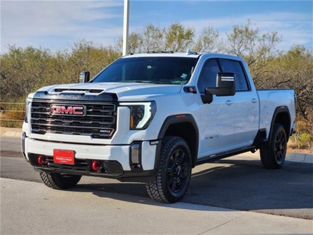 Used 2024 GMC Sierra 2500HD AT4 4x4 Crew Cab 6.75 ft. box 159 in. WB