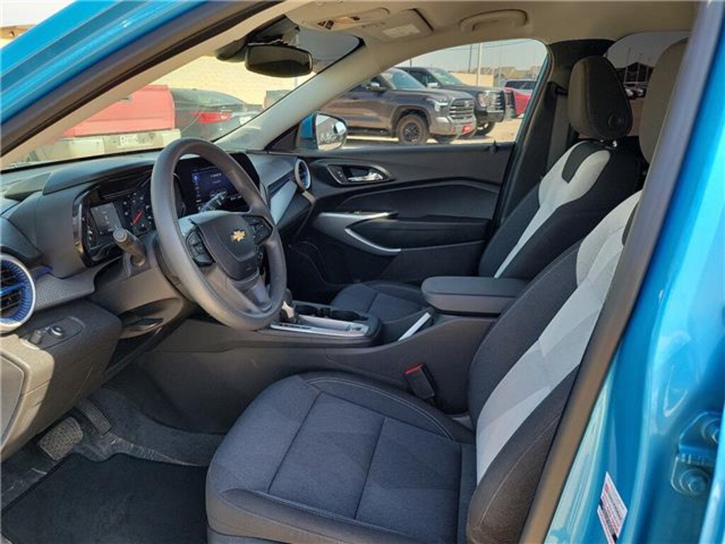 Used 2025 Chevrolet Trax LS Front-Wheel Drive