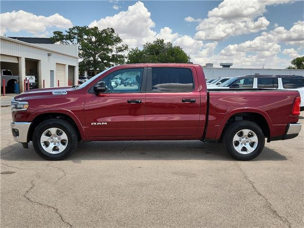 Used 2025 RAM 1500 Big Horn/Lone Star 4x4 Crew Cab 144.5 in. WB
