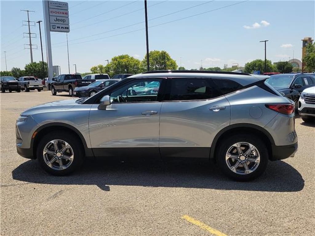 Used 2024 Chevrolet Blazer LT w/2LT Front-Wheel Drive