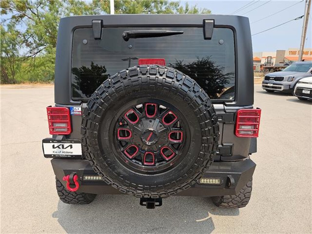 Used 2017 Jeep Wrangler Unlimited Sport 4x4