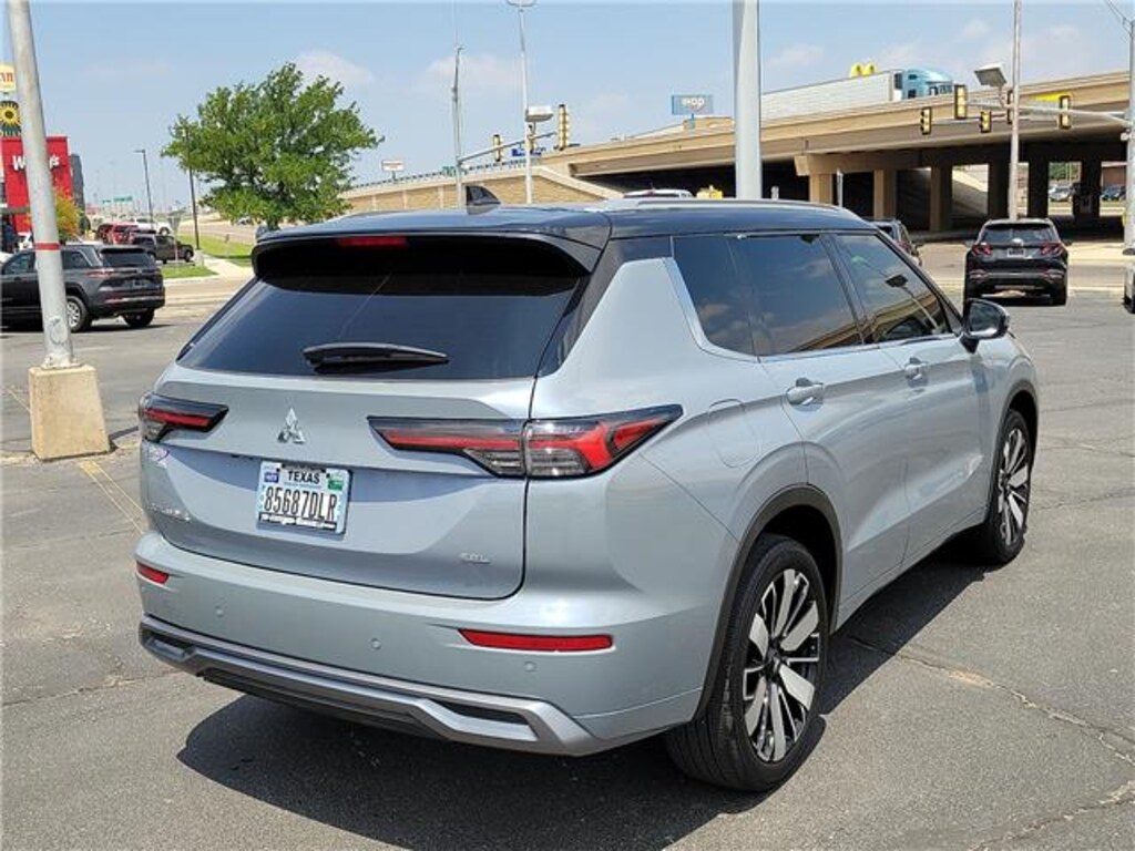Used 2025 Mitsubishi Outlander SEL