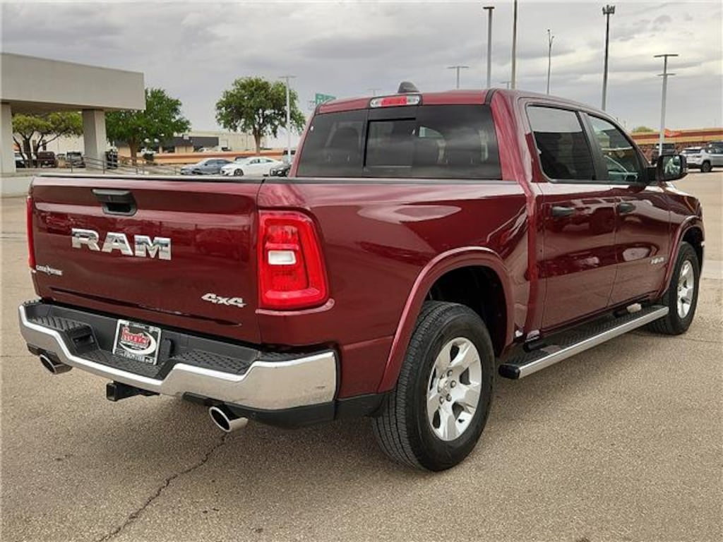 Used 2025 RAM 1500 Big Horn/Lone Star 4x4 Crew Cab 144.5 in. WB
