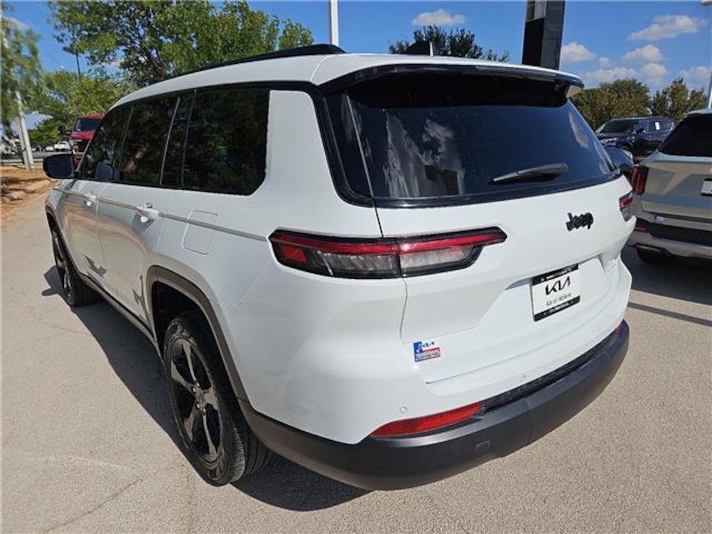 Used 2024 Jeep Grand Cherokee L Limited 4x4