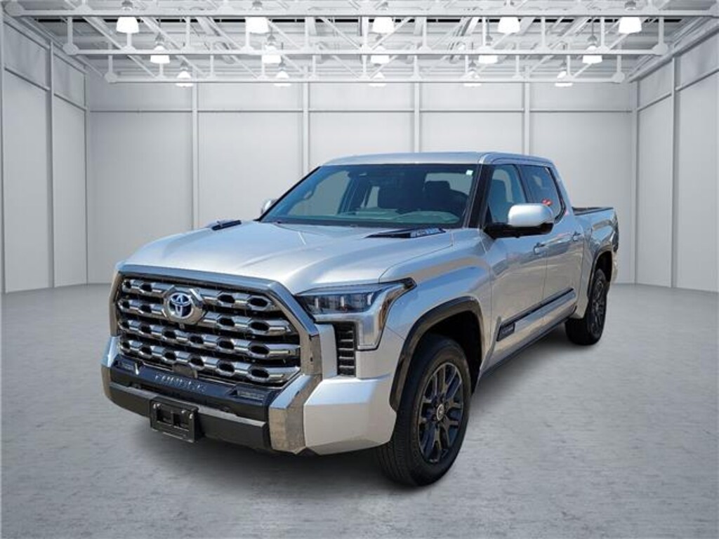 Used 2024 Toyota Tundra Hybrid Platinum (A10) 4x4 CrewMax 5.5 ft. box 145.7 in. W