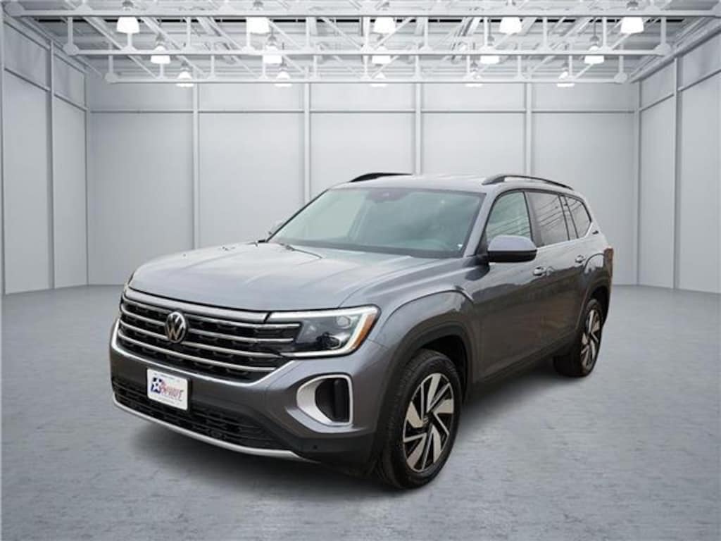 Used 2025 Volkswagen Atlas 2.0T SE w/Technology Front-Wheel Drive