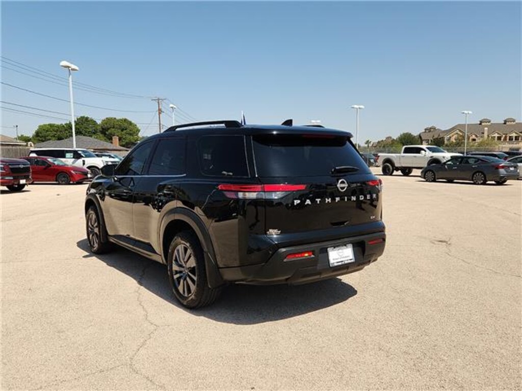 Used 2024 Nissan Pathfinder SV (A9) Front-Wheel Drive