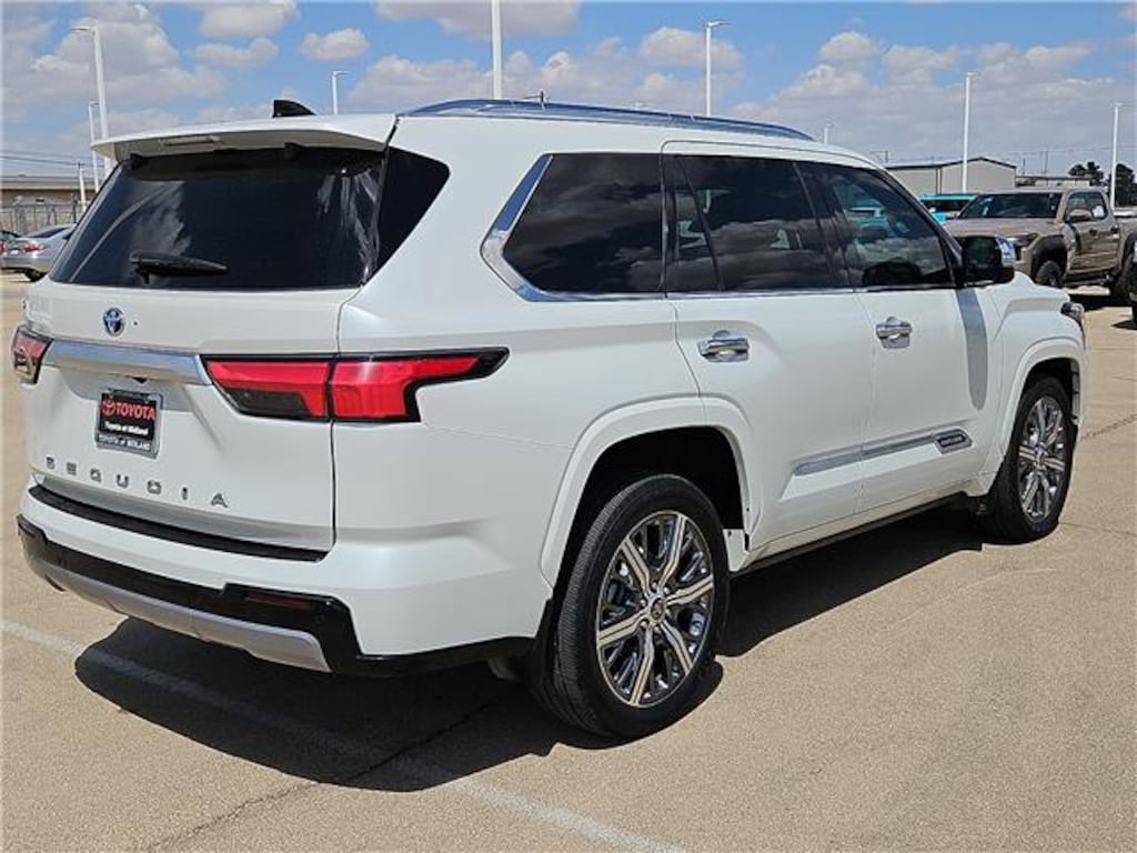 Used 2023 Toyota Sequoia Capstone (A10) 4x4