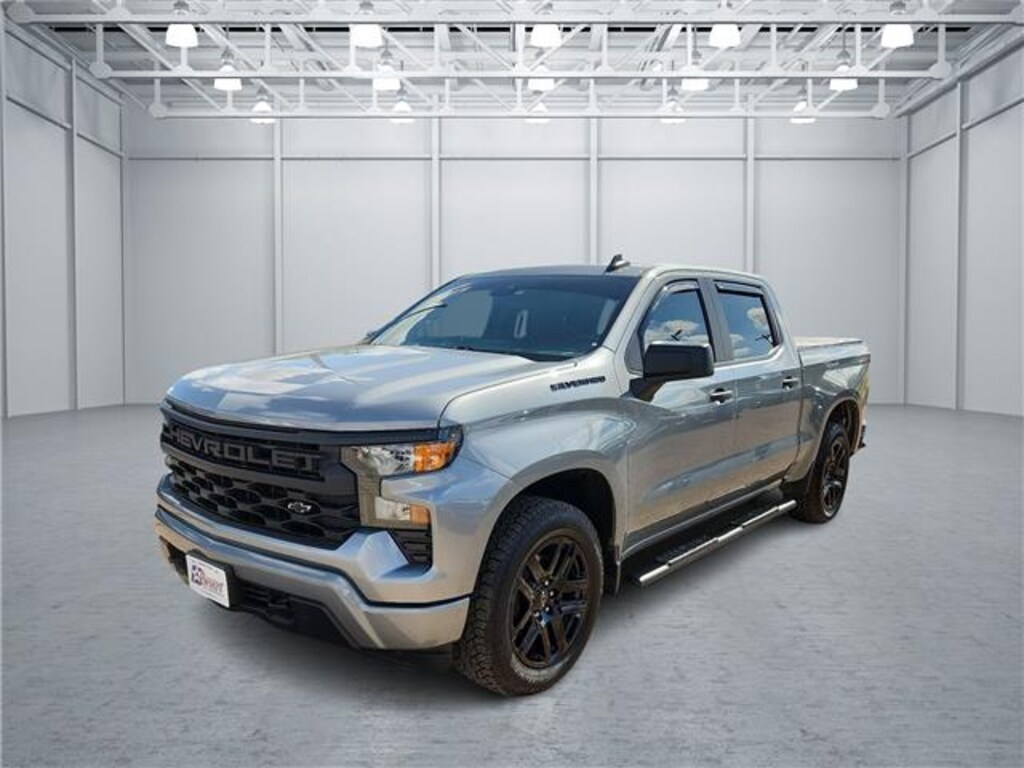 Used 2024 Chevrolet Silverado 1500 Custom 4x4 Crew Cab 5.75 ft. box 147.4 in. WB