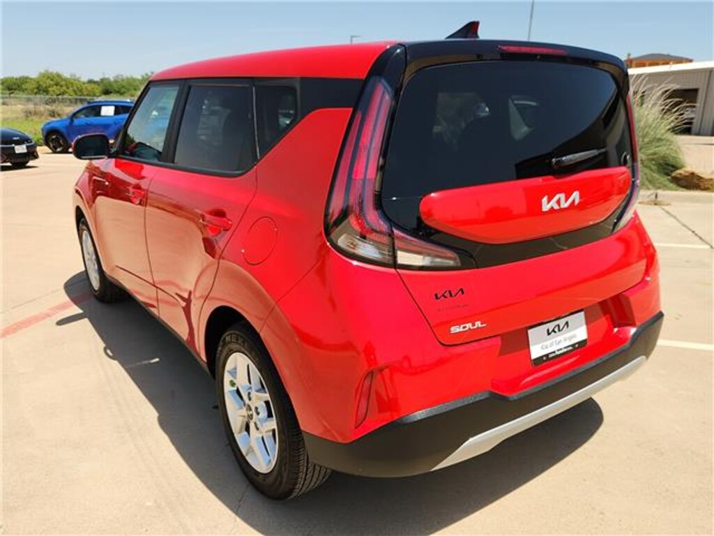 Used 2024 KIA Soul S (IVT) Hatchback