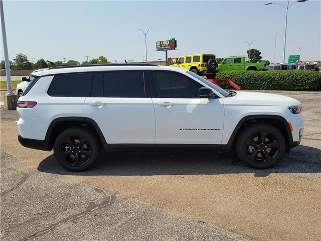 Used 2023 Jeep Grand Cherokee L Limited 4x4