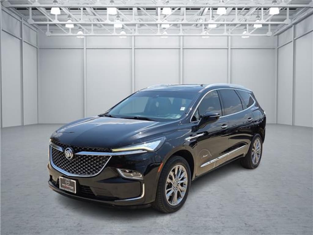 Used 2023 Buick Enclave Avenir Front-Wheel Drive