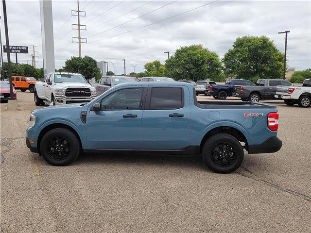 2022 Ford Maverick XLT photo 2