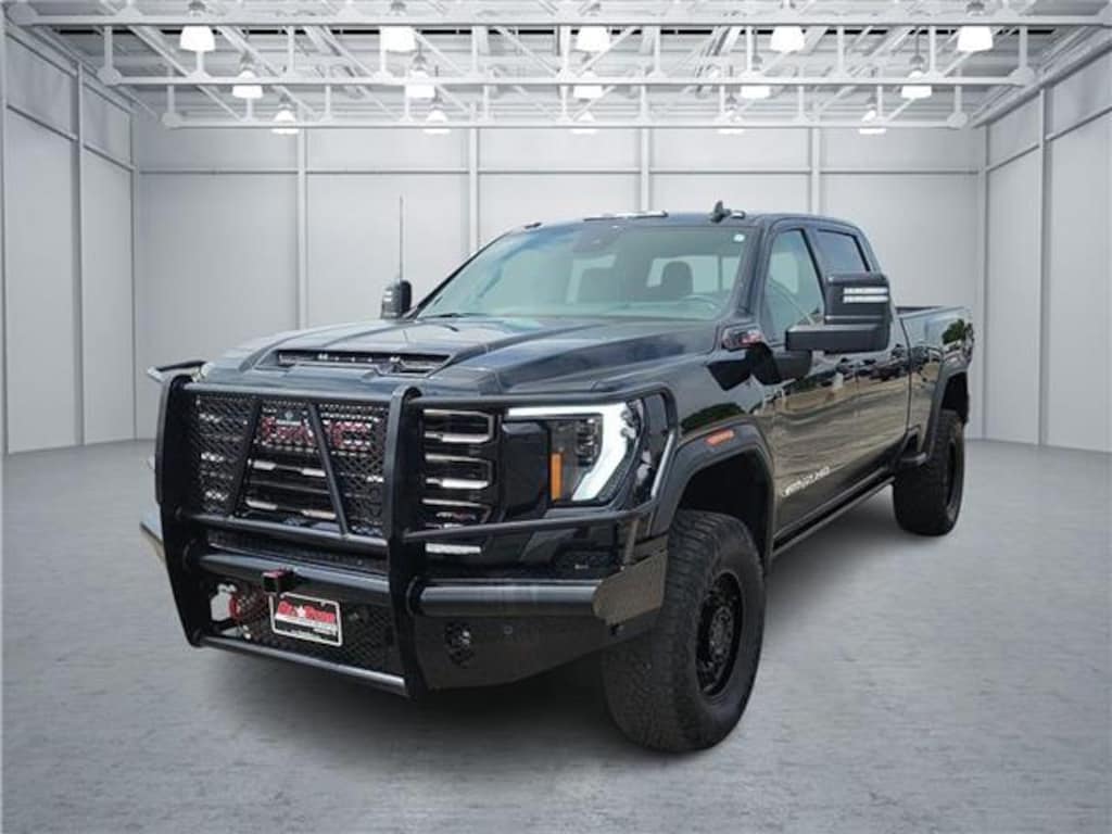 Used 2024 GMC Sierra 2500HD AT4X 4x4 Crew Cab 6.75 ft. box 159 in. WB