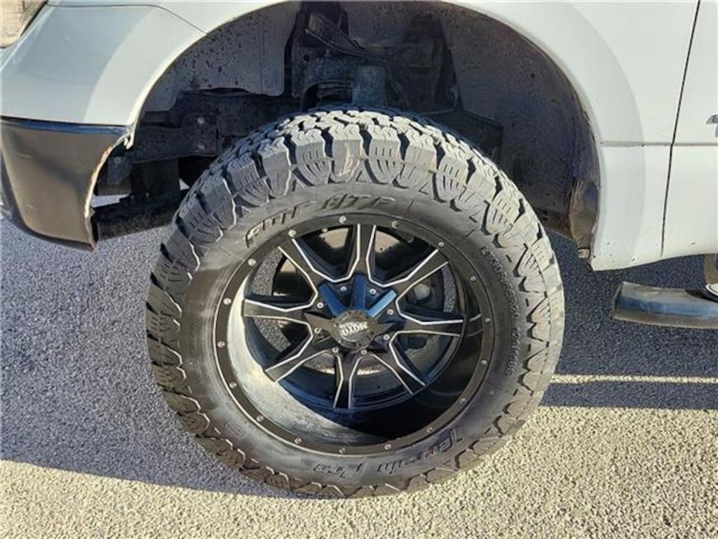 Used 2019 Nissan Titan S 4x2 Crew Cab 5.6 ft. box 139.8 in. WB