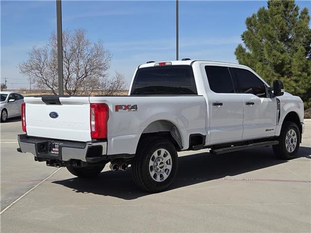 Used 2024 Ford F-250 XLT 4x4 Crew Cab 6.75 ft. box 160 in. WB SRW Sedan