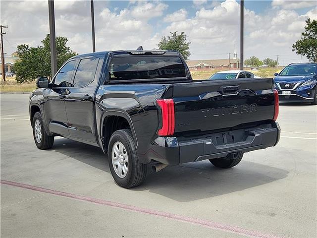 2024 Toyota Tundra SR CrewMax photo 3