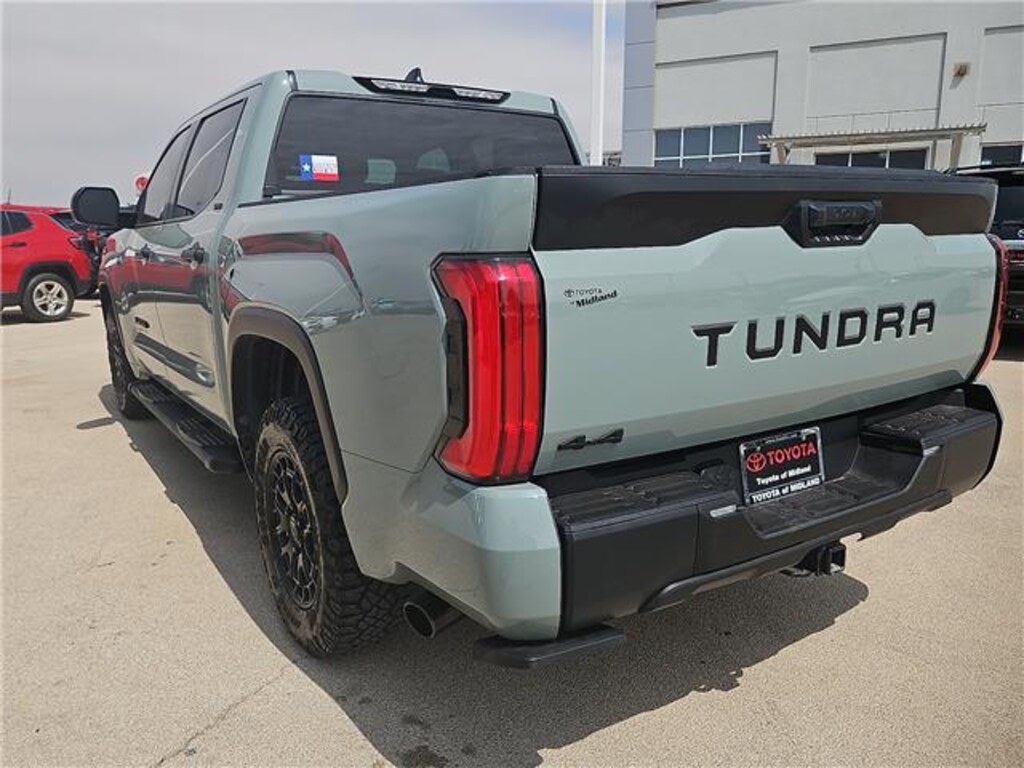 Used 2025 Toyota Tundra SR5 (A10) 4x4 CrewMax 5.5 ft. box 145.7 in. WB