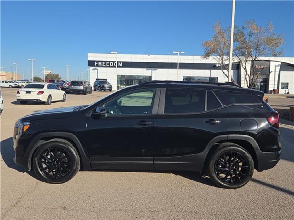 Used 2024 GMC Terrain SLE Front-Wheel Drive