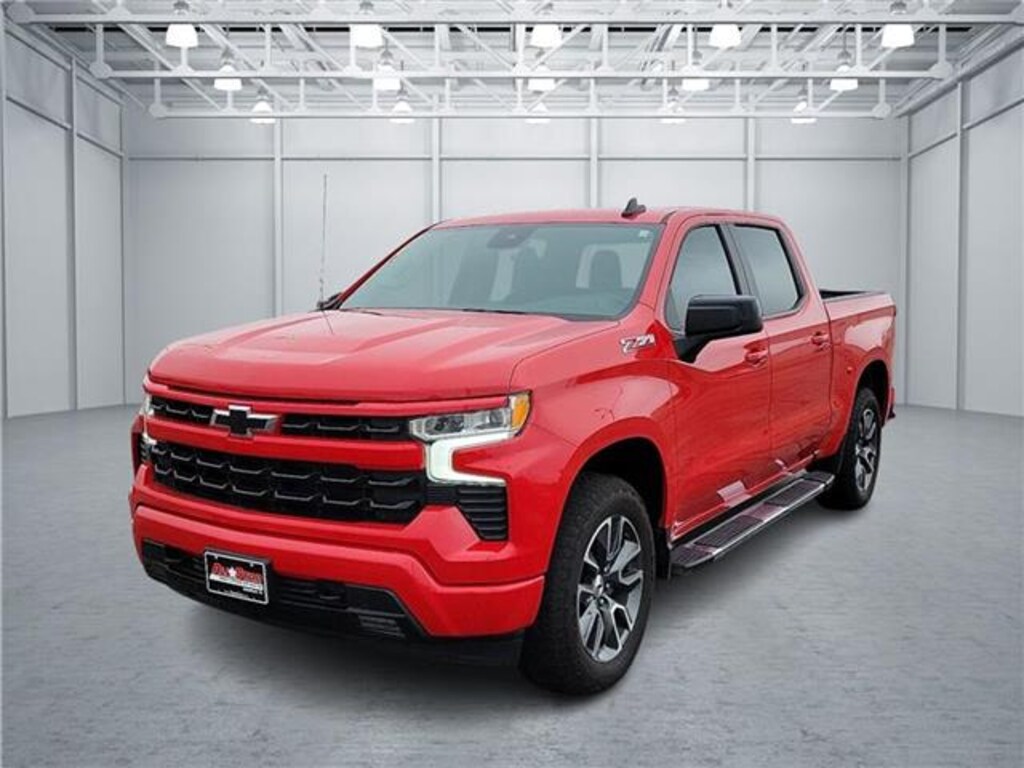 Used 2022 Chevrolet Silverado 1500 RST 4x4 Crew Cab 5.75 ft. box 147.4 in. WB