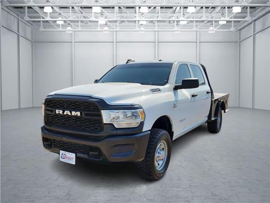 Used 2022 RAM 2500 Tradesman 4x4 Crew Cab 6.3 ft. box 149 in. WB
