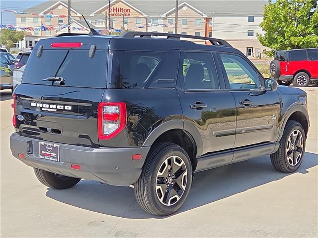 Used 2023 Ford Bronco Sport Outer Banks 4x4