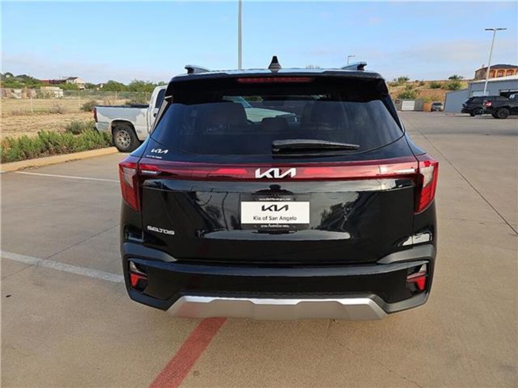 Used 2024 KIA Seltos EX (IVT) Front-Wheel Drive