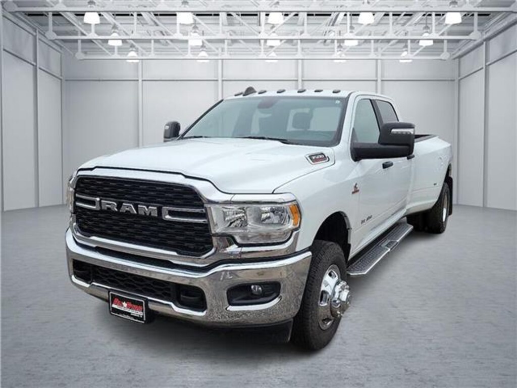 Used 2024 RAM 3500 Big Horn 4x4 Crew Cab 8 ft. box 169.5 in. WB