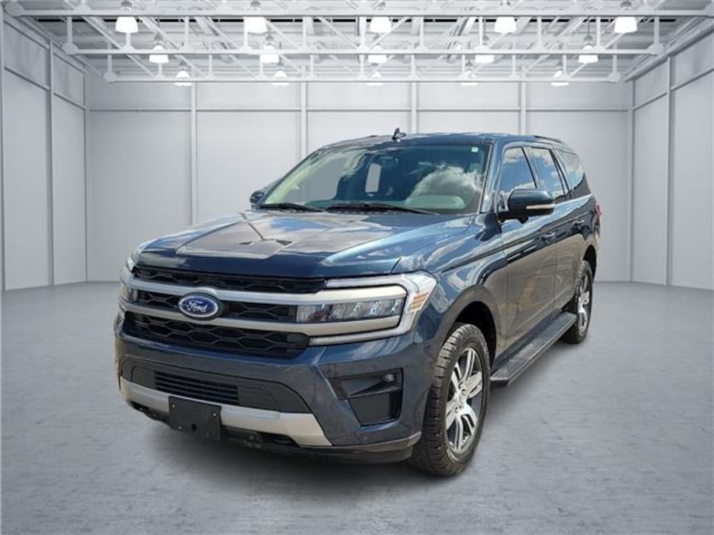 Used 2024 Ford Expedition XLT 4x4