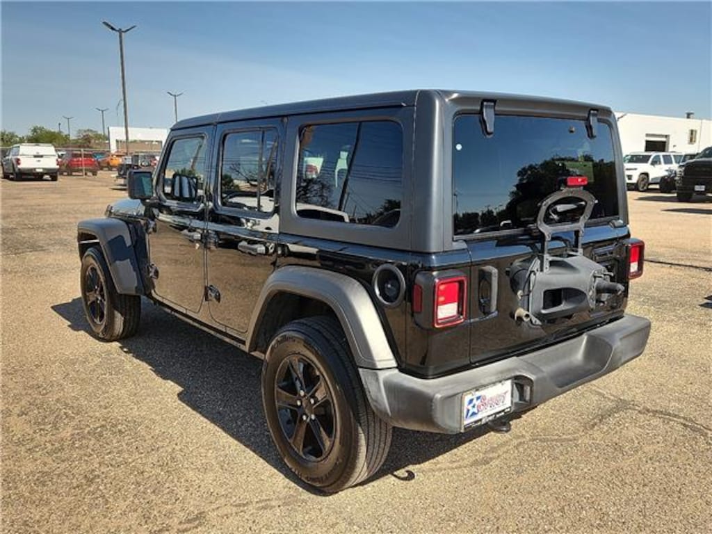 Used 2021 Jeep Wrangler Unlimited Sport Altitude 4x4