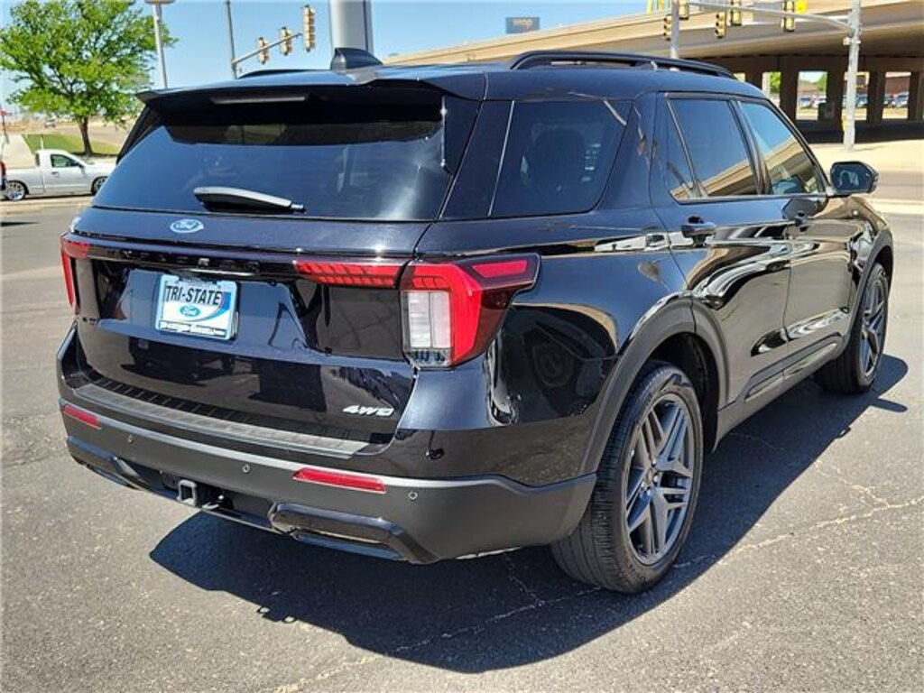 Used 2025 Ford Explorer ST-Line 4x4