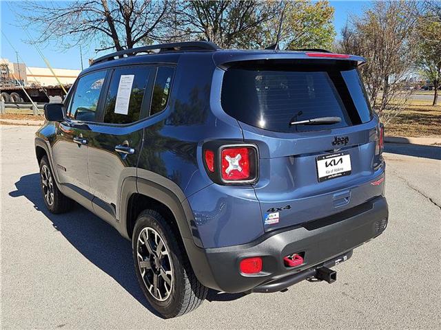 2023 Jeep Renegade Trailhawk photo 3
