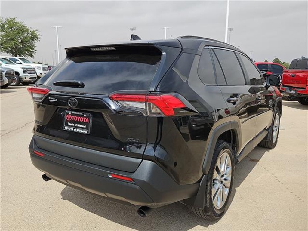 Used 2024 Toyota RAV4 XLE Premium Front-Wheel Drive