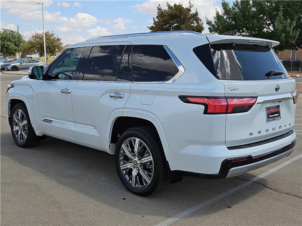 Used 2023 Toyota Sequoia Capstone (A10) 4x4