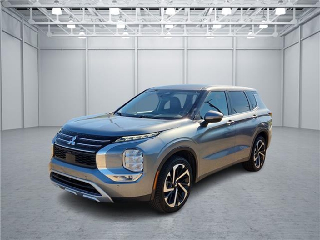 Used 2024 Mitsubishi Outlander