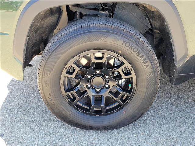 2023 Toyota Tundra SR5 CrewMax photo 2