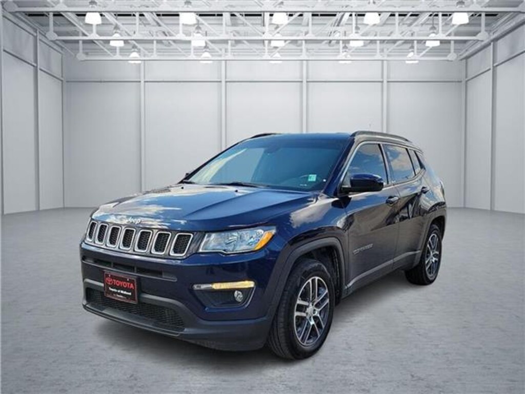 Used 2018 Jeep Compass Latitude Front-wheel Drive
