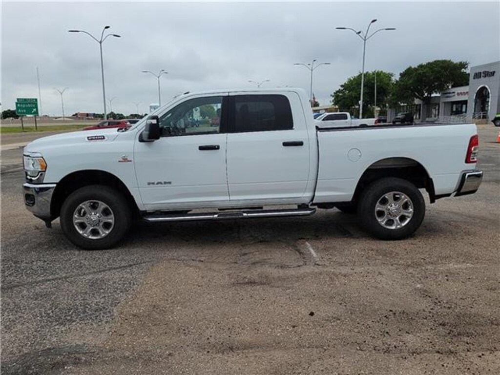 Used 2024 RAM 2500 Big Horn 4x4 Crew Cab 6.3 ft. box 149 in. WB