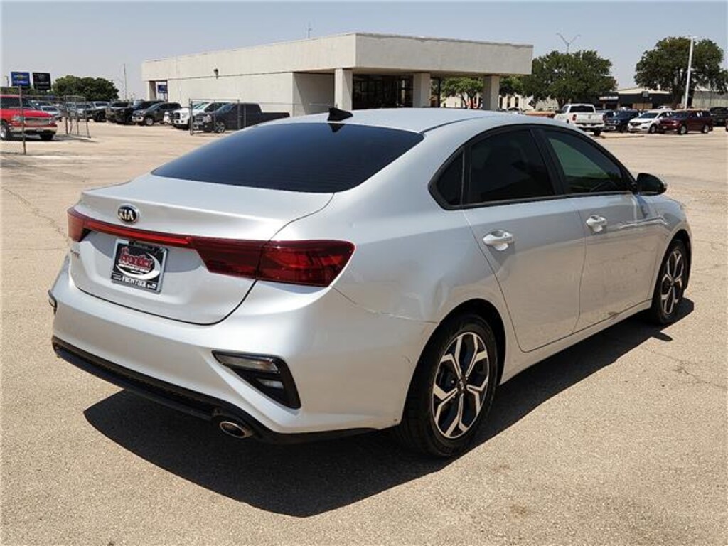 Used 2021 KIA Forte LXS Sedan