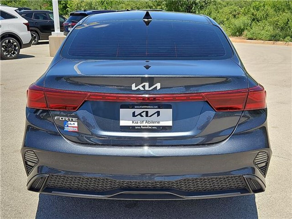 Used 2023 KIA Forte LXS (IVT) Sedan