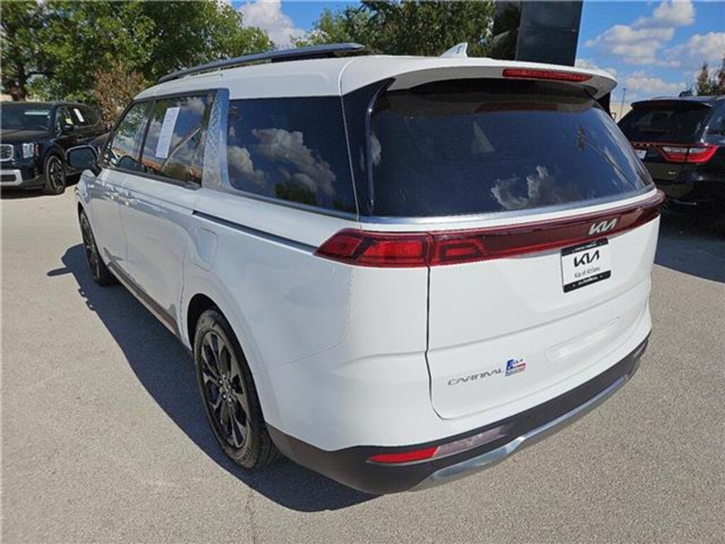 Used 2024 KIA Carnival SX Passenger Van